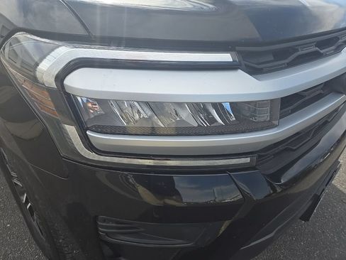 Used 2024 Ford Expedition XLT AWD/4WD image 30