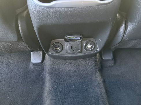 Used 2023 Hyundai Santa Fe Limited image 26