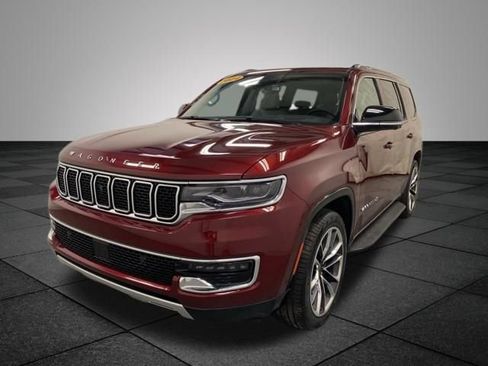 Used 2024 Jeep Wagoneer Series II w/ Convenience Group I AWD/4WD image 3