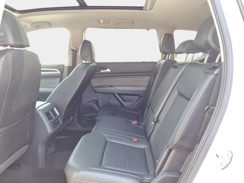 Used 2023 Volkswagen Atlas SE w/ Panoramic Sunroof Package image 14