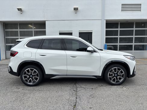 Used 2026 BMW X1 xDrive28i w/ Technology Package AWD/4WD image 4