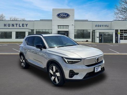 Used 2023 Volvo XC40 Recharge Ultimate AWD/4WD image 3