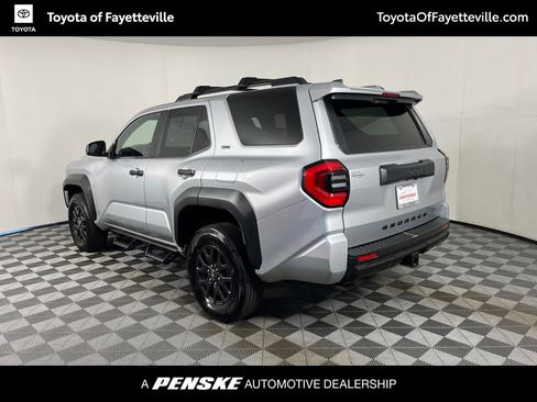 Certified 2025 Toyota 4Runner SR5 AWD/4WD image 12