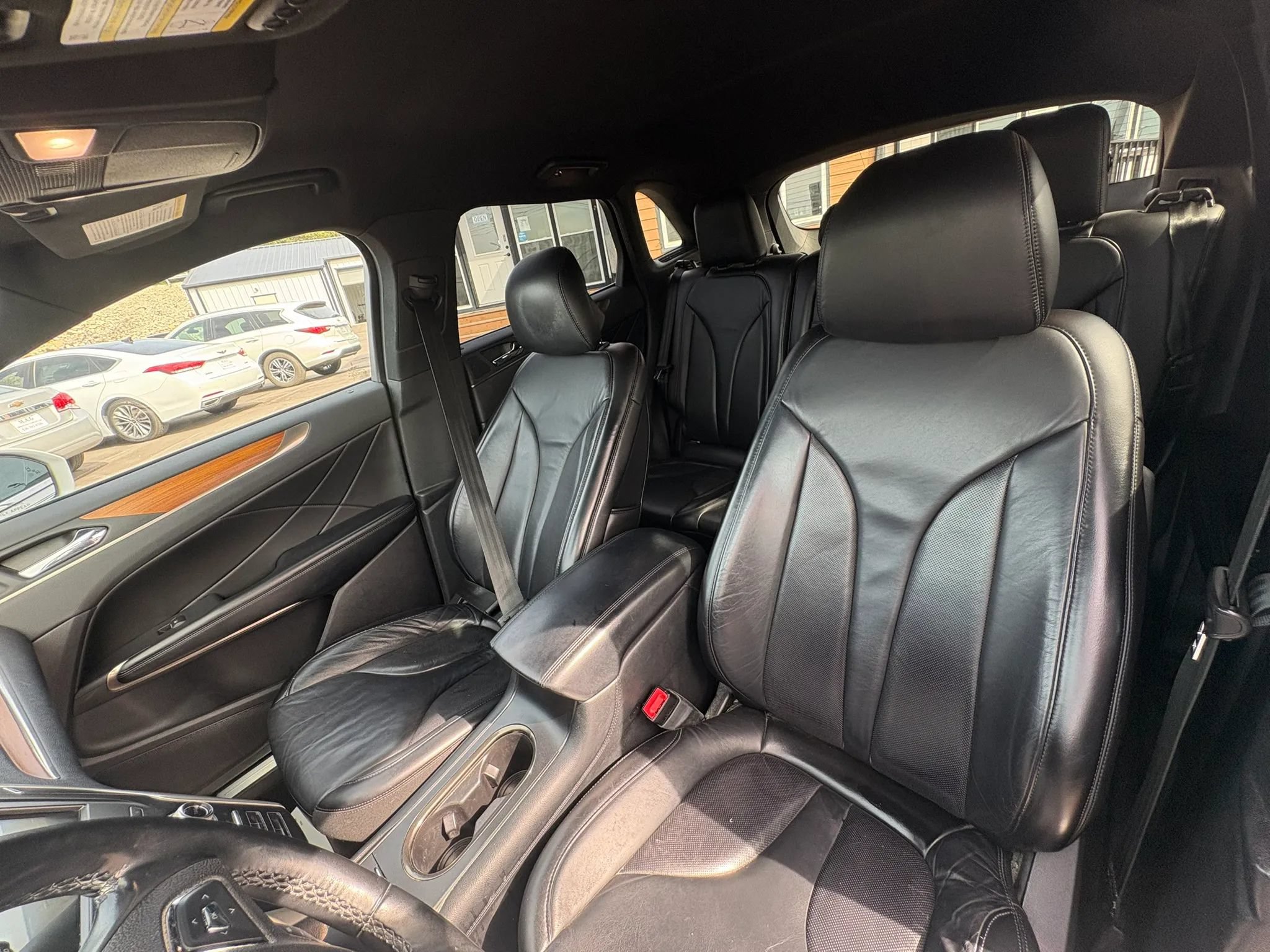 Used 2018 Lincoln MKC Select w/ Select Plus Package FWD image 17