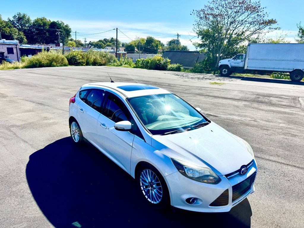 Used 2014 Ford Focus Titanium FWD image 2