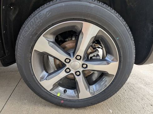 New 2026 Jeep Grand Cherokee Limited image 44