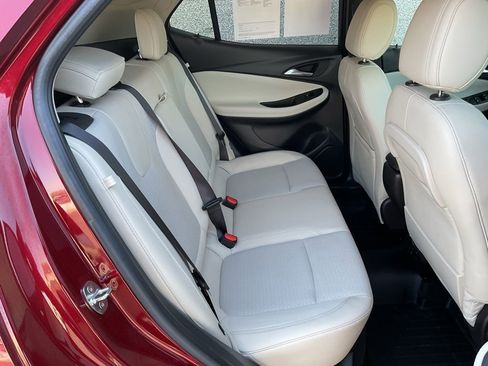 Used 2022 Buick Encore GX Select image 19