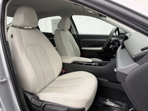 Used 2025 Hyundai Sonata SEL FWD image 29