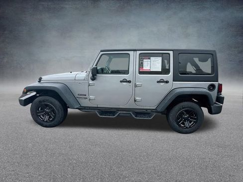 Used 2018 Jeep Wrangler Unlimited Sport w/ Connectivity Group image 11