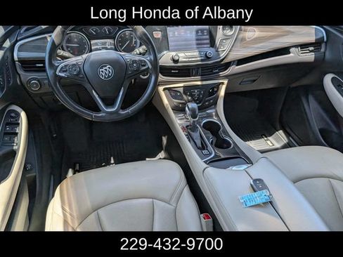 Used 2020 Buick Envision Essence FWD image 17