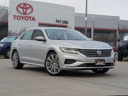 Used 2020 Volkswagen Passat 2.0T SE w/ Sunroof Package image 2