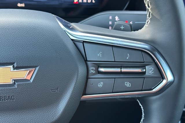 New 2027 Chevrolet Traverse LT w/ Driver Confidence Package FWD image 36