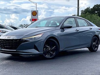 Used 2022 Hyundai Elantra SEL w/ Convenience Package