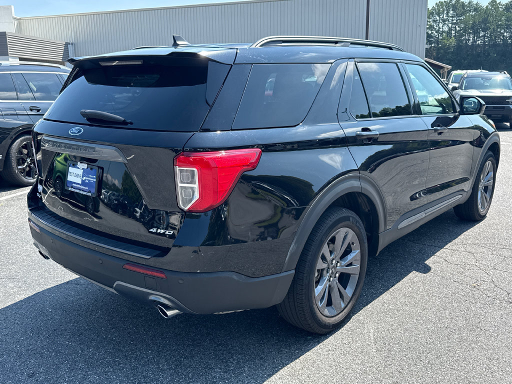 Used 2024 Ford Explorer XLT w/ Equipment Group 202A AWD/4WD image 7