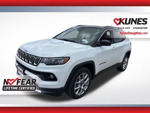 Used 2025 Jeep Compass Limited AWD/4WD image 6