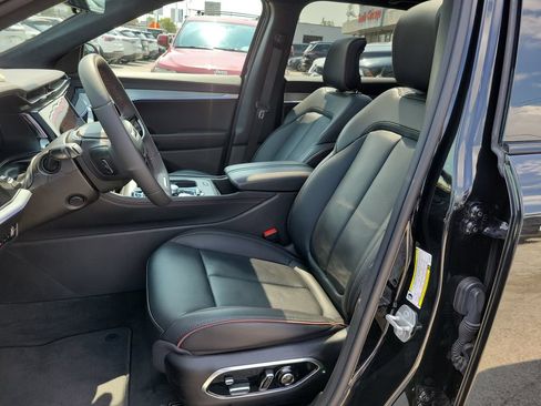 Used 2024 Jeep Wagoneer Launch Edition AWD/4WD image 15