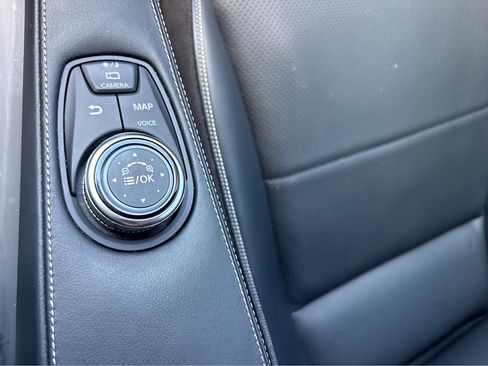 Used 2023 INFINITI QX50 Sport image 28