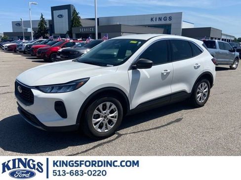 Used 2023 Ford Escape Active w/ Tech Pack #1 FWD image 1
