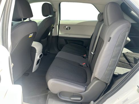Used 2024 Hyundai Ioniq 5 SE RWD image 12