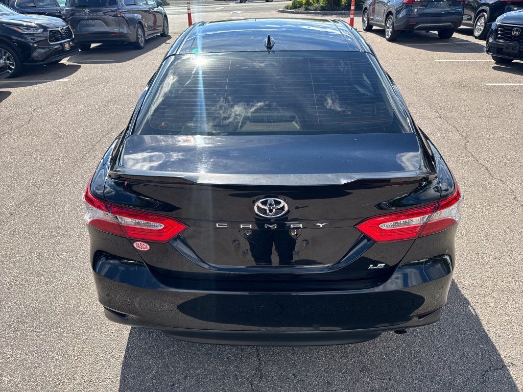 Used 2019 Toyota Camry LE FWD image 6