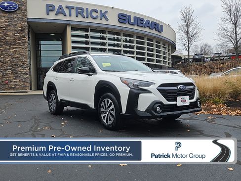Certified 2025 Subaru Outback Premium image 1