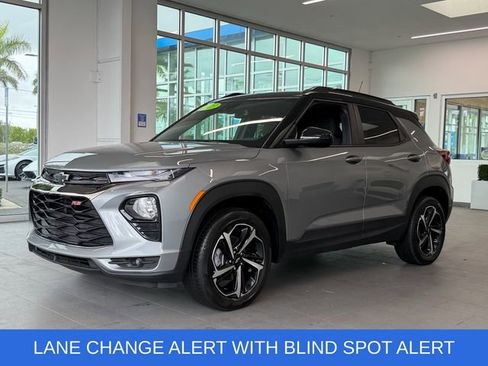 Certified 2023 Chevrolet TrailBlazer RS w/ Technology Package AWD/4WD image 3