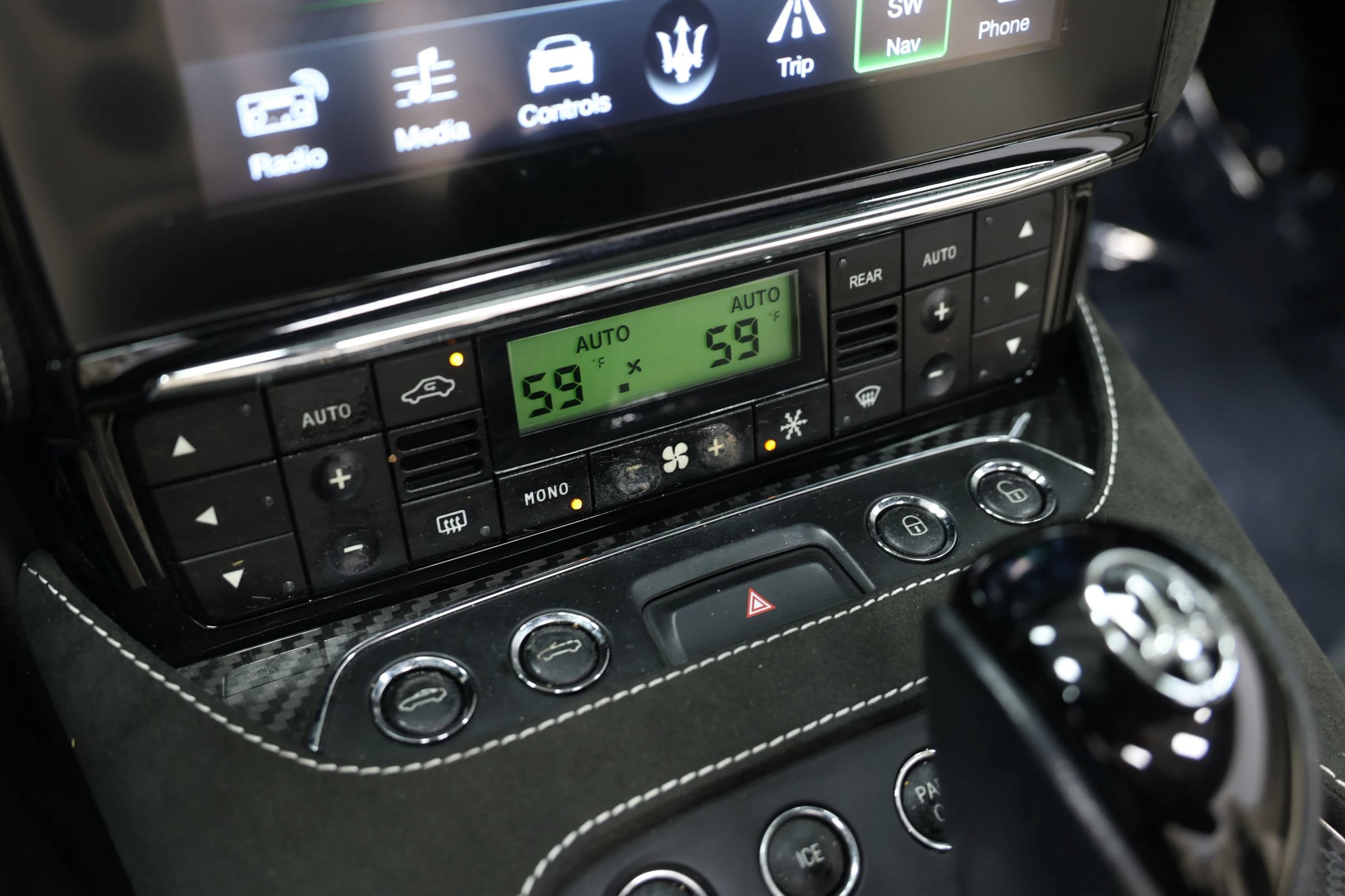 Used 2018 Maserati GranTurismo Sport RWD image 38
