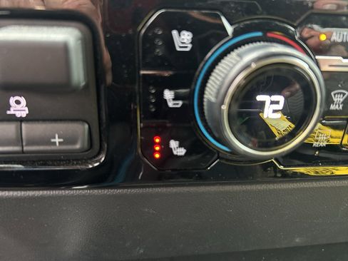 Used 2023 Chevrolet Silverado 1500 ZR2 w/ Technology Package image 14