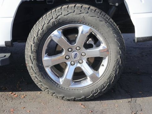 Used 2023 Ford F150 Lariat w/ Equipment Group 502A High image 9