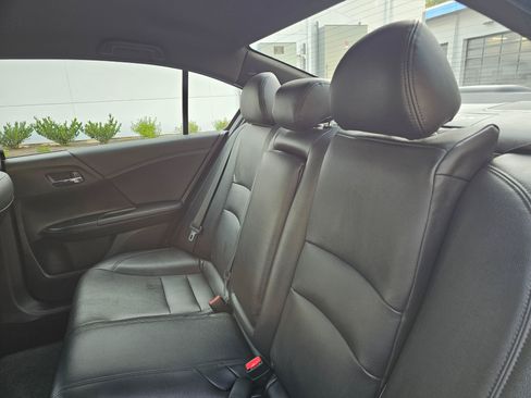 Used 2016 Honda Accord Sport image 20