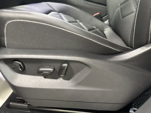 New 2025 Volkswagen Atlas SE image 15