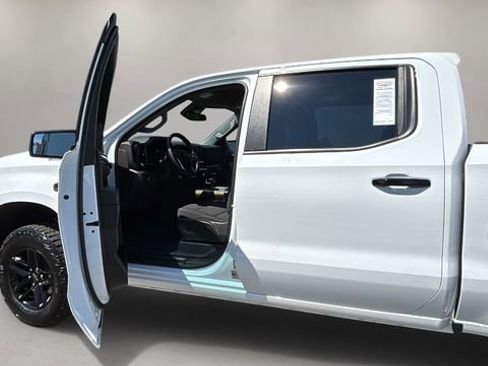 Used 2024 Chevrolet Silverado 1500 LT Trail Boss w/ Protection Package image 13