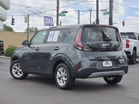Used 2024 Kia Soul S FWD image 20