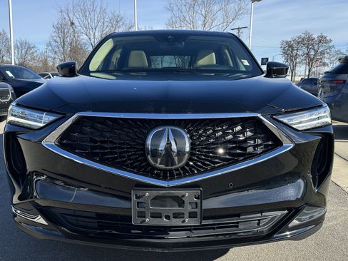 Used 2023 Acura MDX SH-AWD w/ Technology Package image 3