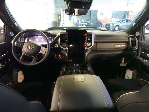 New 2026 RAM 2500 Laramie AWD/4WD image 10