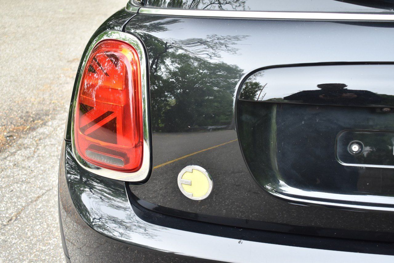 Used 2024 MINI Cooper SE FWD image 37