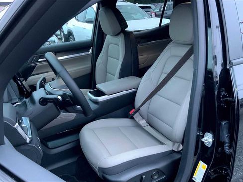 New 2026 GMC Terrain Elevation w/ Elevation Premium Package image 9