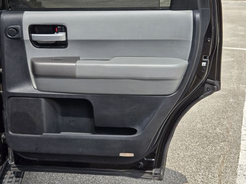 Used 2015 Toyota Sequoia Limited RWD image 27