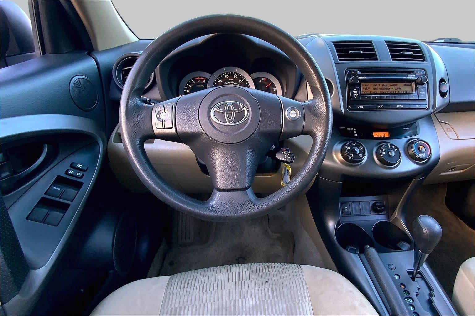 Used 2012 Toyota RAV4 4WD w/ Value Pkg image 5