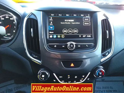 Used 2019 Chevrolet Cruze LT w/ LT Fleet Convenience Package image 36