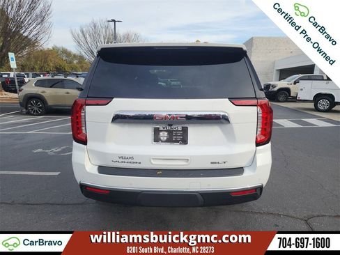 Used 2023 GMC Yukon SLT w/ SLT Premium Package image 8