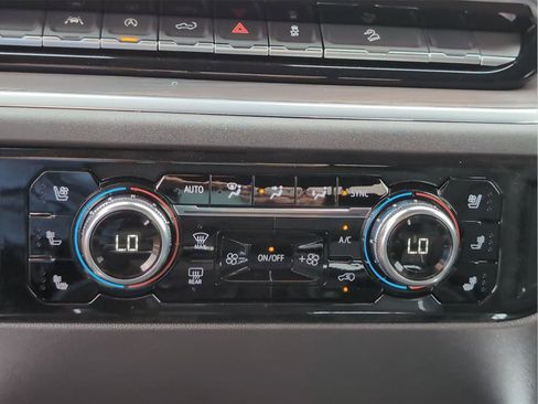 New 2026 GMC Sierra 1500 SLT w/ SLT Premium Package image 19