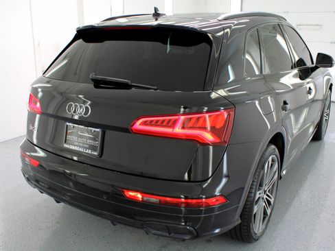 Used 2019 Audi SQ5 Premium Plus w/ Premium Plus Package image 9
