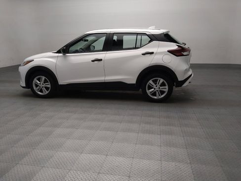 Used 2021 Nissan Kicks S FWD image 3