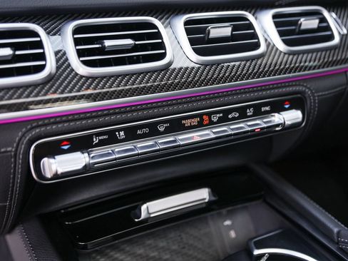 Used 2025 Mercedes-Benz GLE 53 AMG 4MATIC Coupe image 23