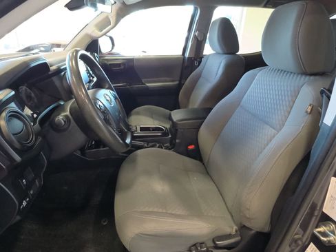 Used 2020 Toyota Tacoma 4x4 Double Cab image 14