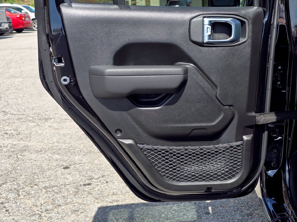 New 2026 Jeep Gladiator Sport AWD/4WD image 38