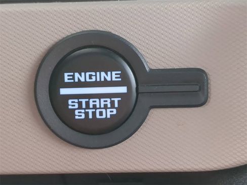 Used 2023 Ford Bronco Wildtrak image 36