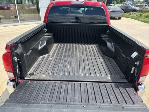 Used 2023 Toyota Tacoma SR5 AWD/4WD image 28