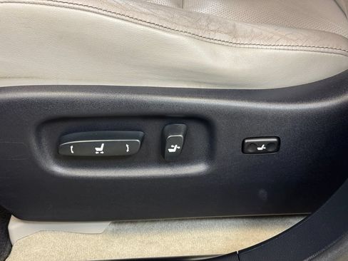 Used 2013 Lexus RX 450h AWD w/ Navigation Pkg image 14